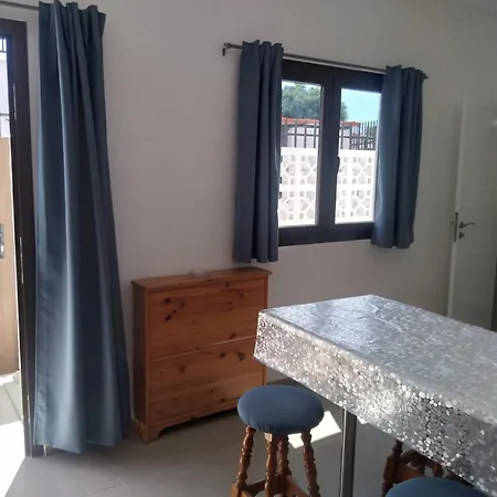 Apartment Mono & - Studio 3 *